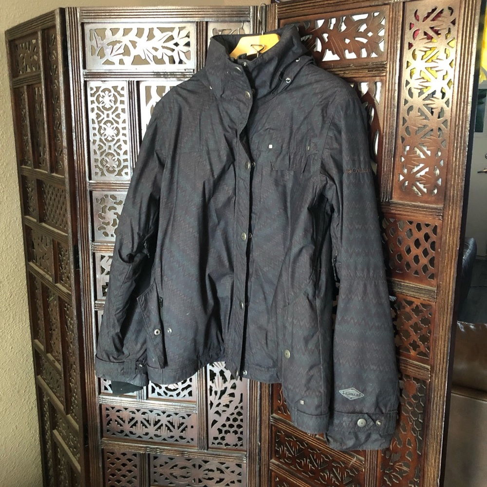 Columbia brand ski jacket women’s size XL